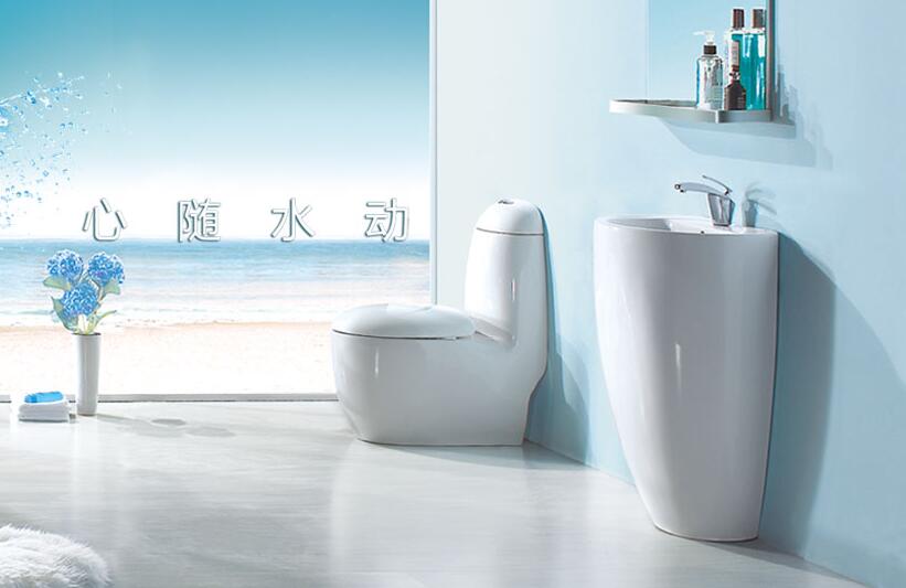 想边洗澡边看书？ 浴室改造成书房